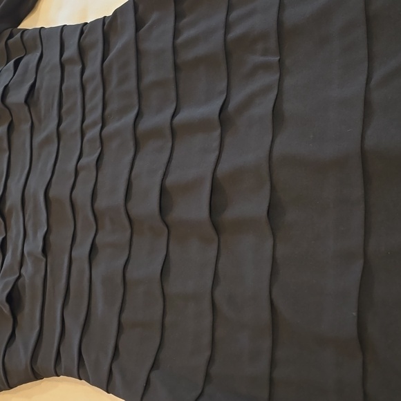 WHBM Black Dress 🖤 - Picture 4 of 9